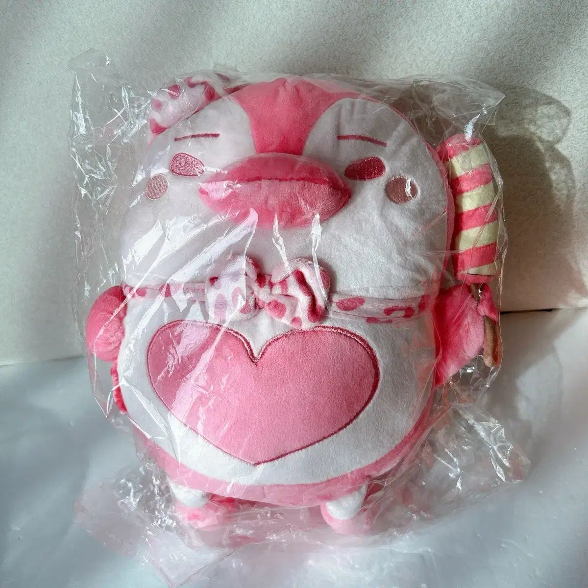 イ・ジュノ(LEE JUNHO) バレンタイン ペンペン PenPen ピンク ペンペン