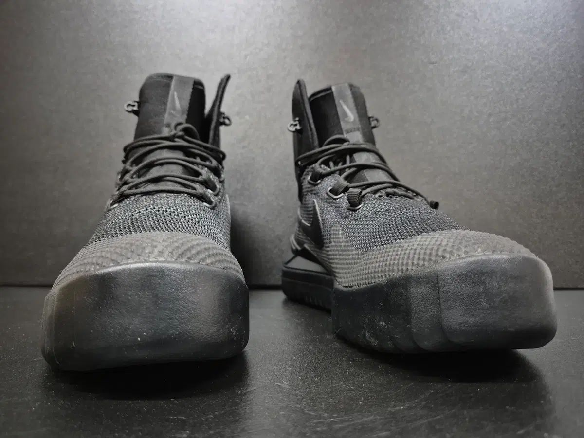  ナイキ エア ワイルド ハイトップ ブーツ 270 その他 ブーツ 革靴