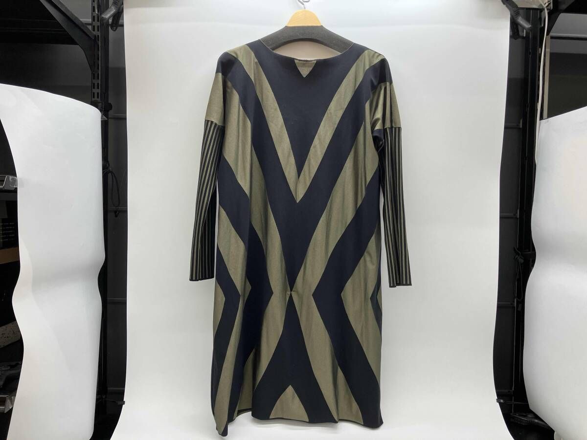 春 PLEATS PLEASE ISSEY MIYAKE プリーツプリーズ イッセイミヤケ 長袖ワンピース ブラック カーキ サイズ3