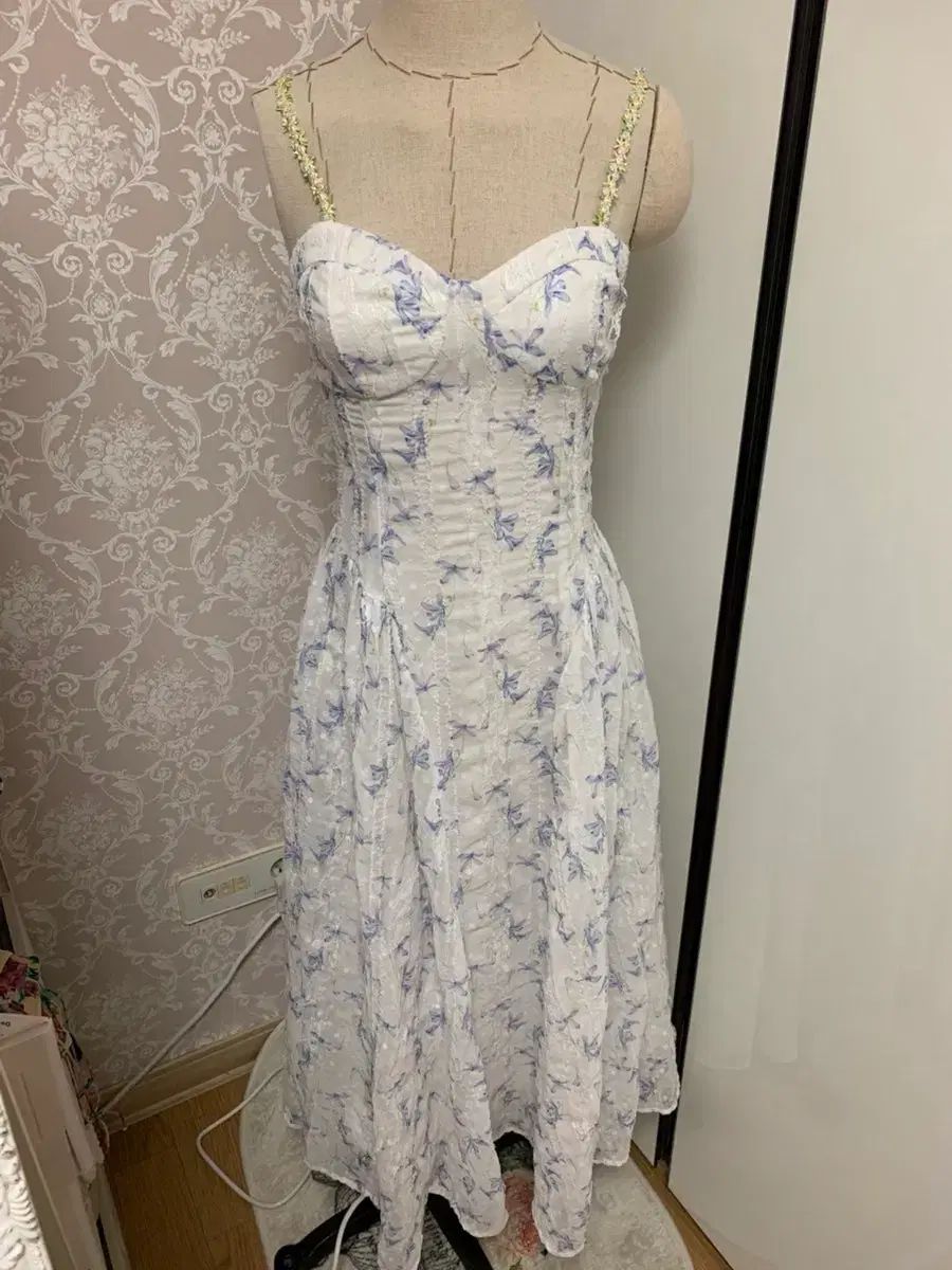 ノースリーブワンピース