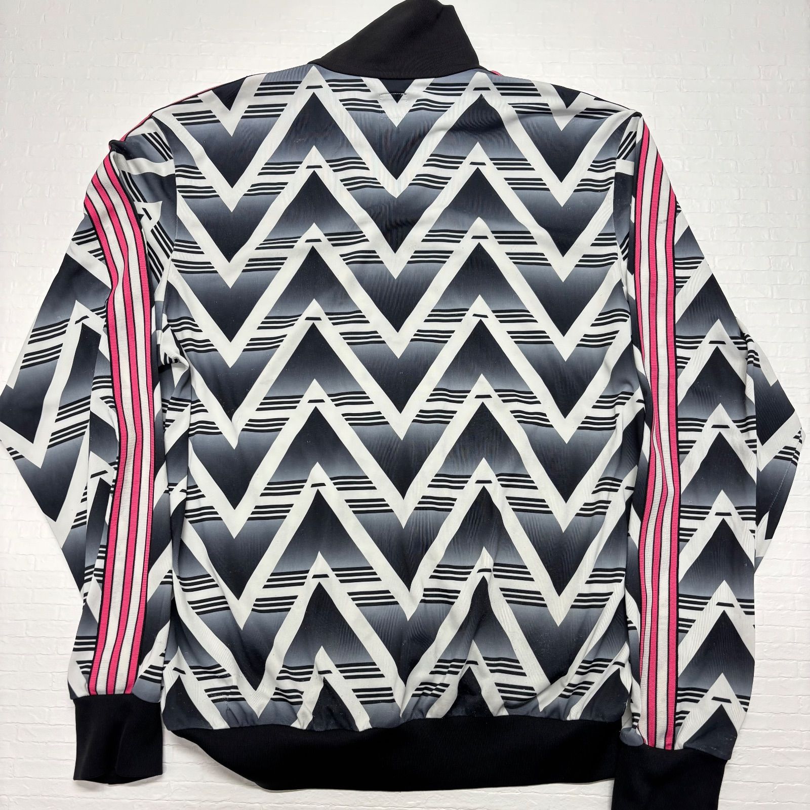 Y2K 00s adidas アディダス　トラックジャケット　ジャージ 激レア】 アディダス 00s トラックジャケット 総柄 XL 4XO 黒 白