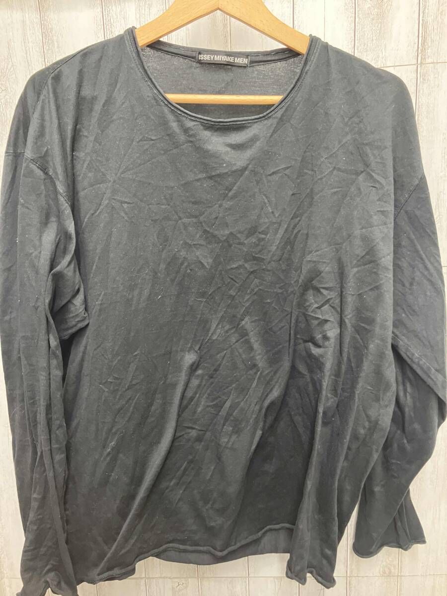 ISSEY MIYAKE MEN 長袖Tシャツ ブラック