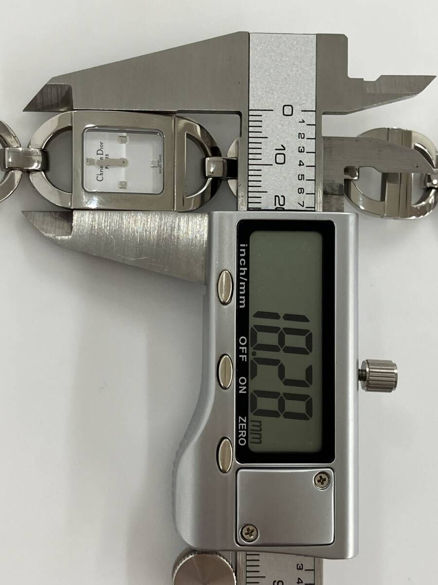 クォーツ腕時計 クリスチャンディオール