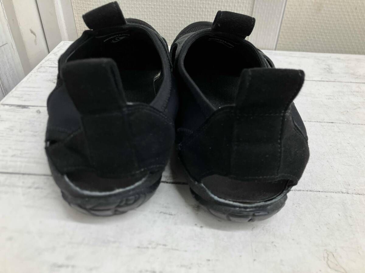  ISSEY MIYAKE MEN サンダルME 06 01 AJ 005 ブラック サンダル サンダル