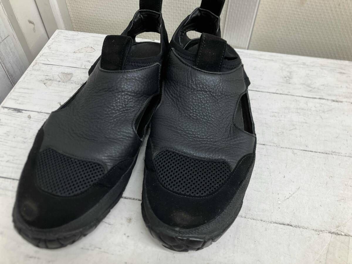 ISSEY MIYAKE MEN サンダルME 06 01 AJ 005 ブラック