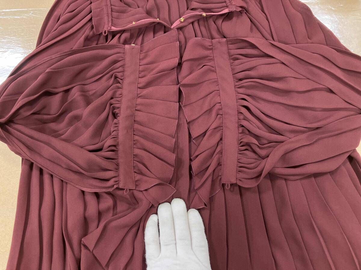 襟無しプリーツブラウス ブラウス