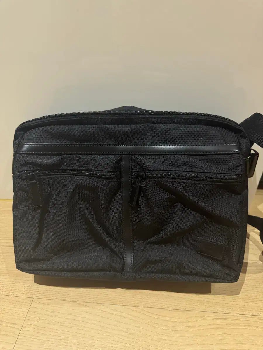 吉田ポーター クロスバック ブラック