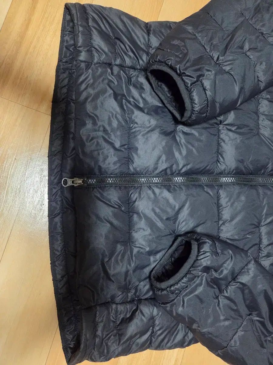 パタゴニア マクロパフ フーディー ブラック s