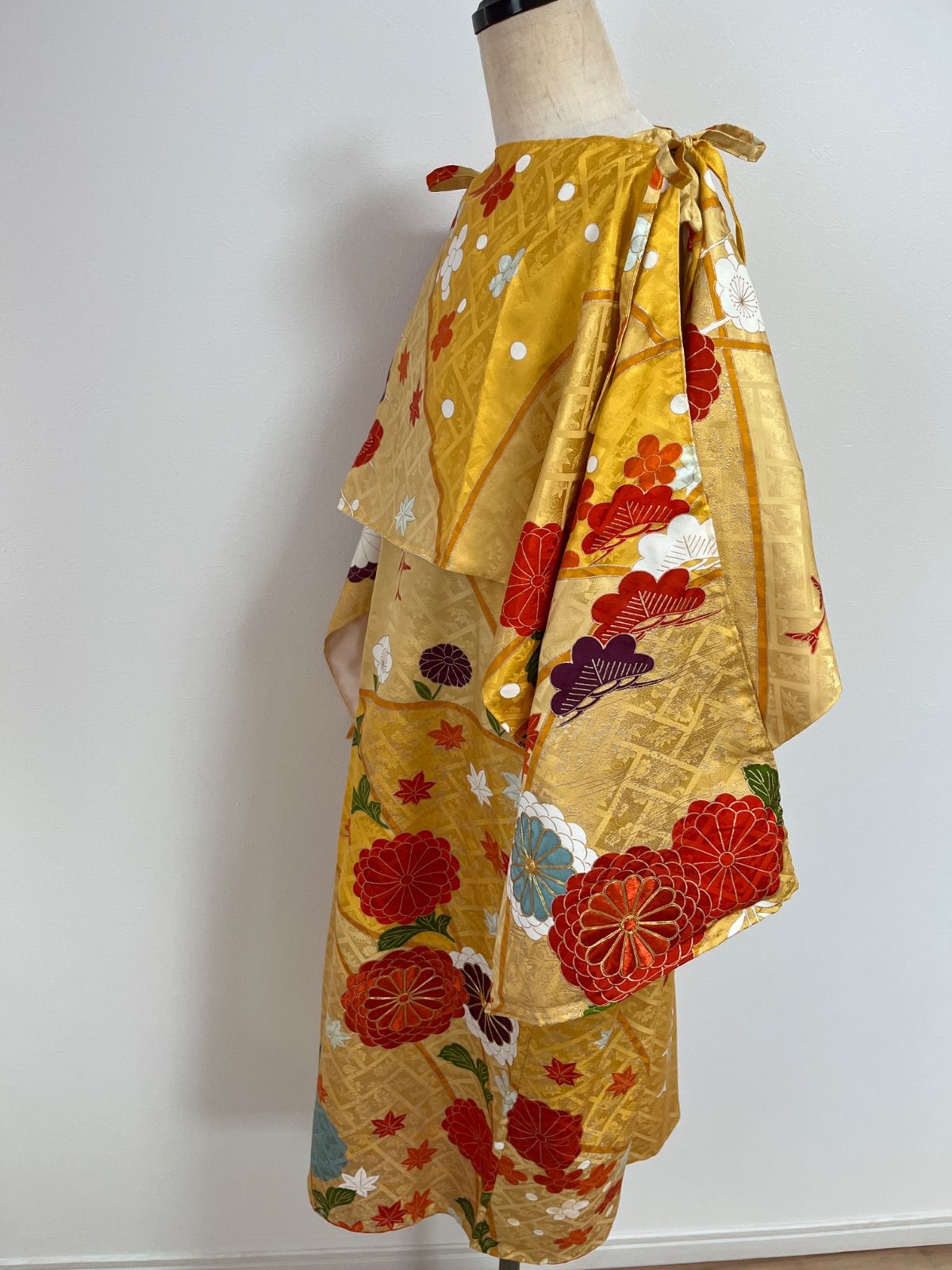 正絹着物リメイク 豪華オレンジ花柄 ゆったりサイズ シャール付き ノースリーブ