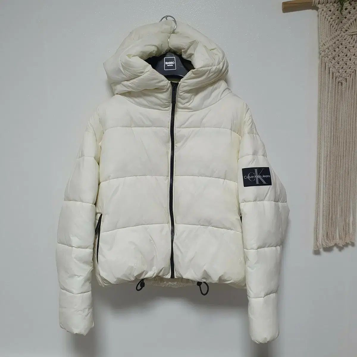 Calvin Klein Jeans(カルヴァンクラインジーンズ) アイボリー パファー 