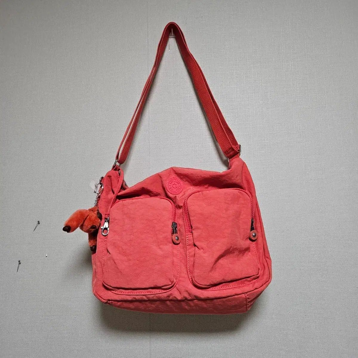 キプリング オレンジ レッドクロス big bag