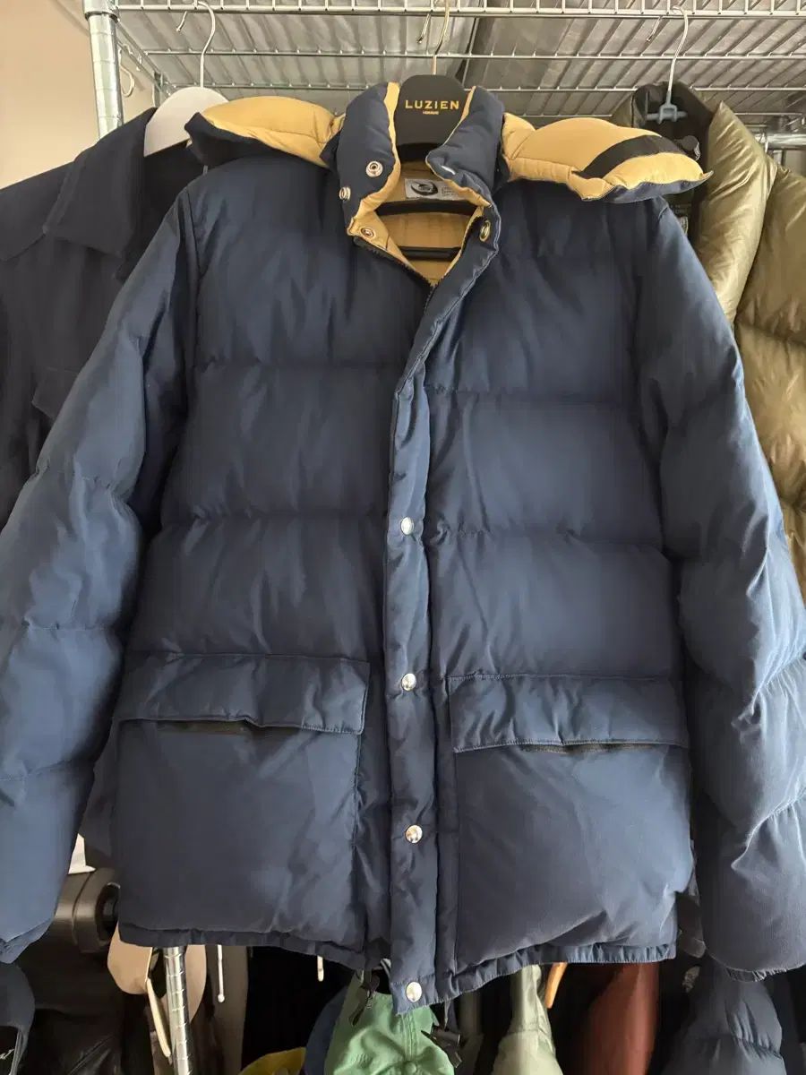 クレセントダウンワークス ダウン ネイビー