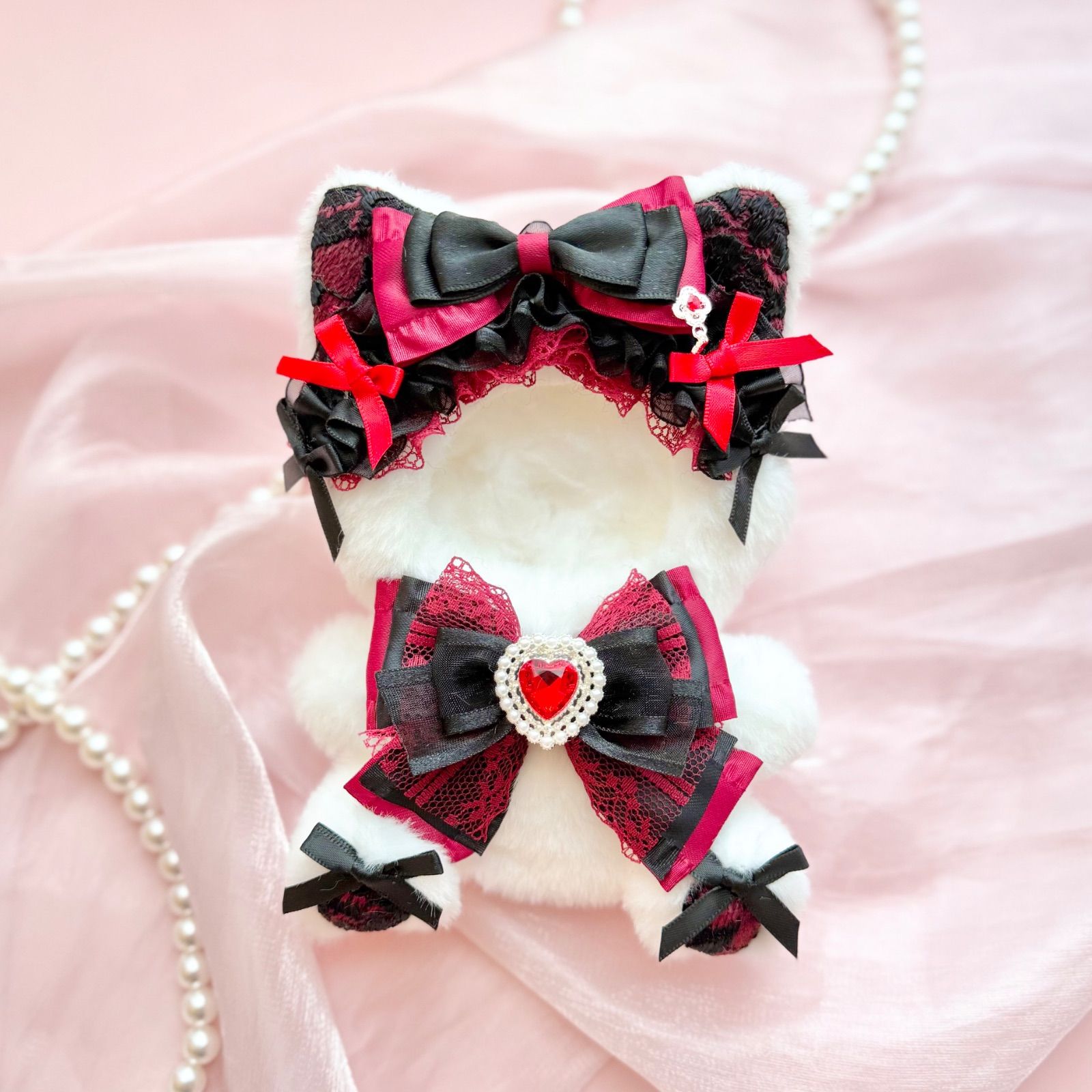 おすわりぬい服 赤黒レースねこちゃん 11㎝〜15㎝ ちびぐるみ にじぬい