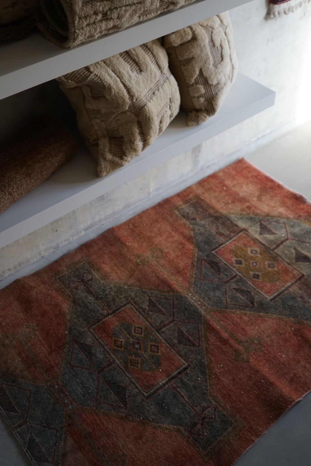 ヴィンテージラグ トルコ ウシャク オレンジ スモールサイズ 1970年代