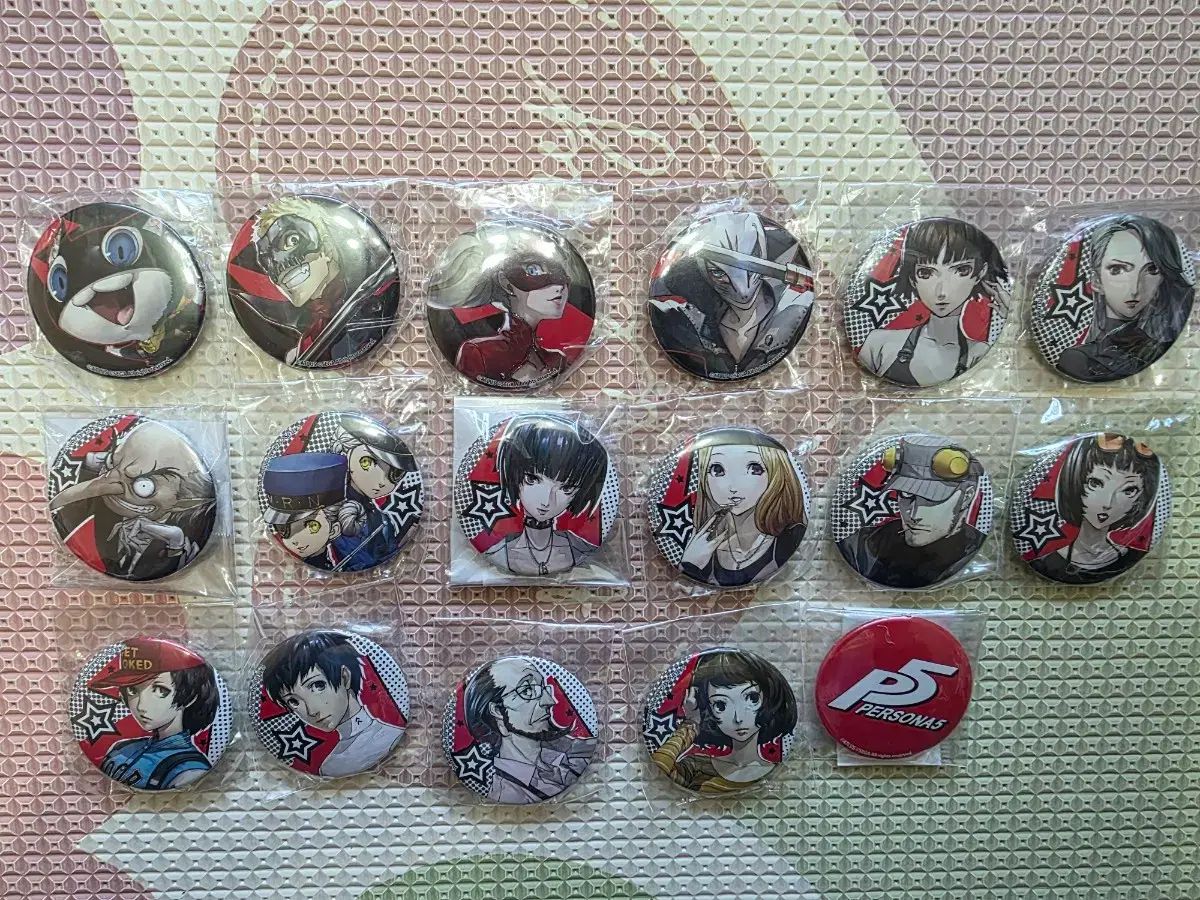 ペルソナ5 25周年 缶バッジ 17種