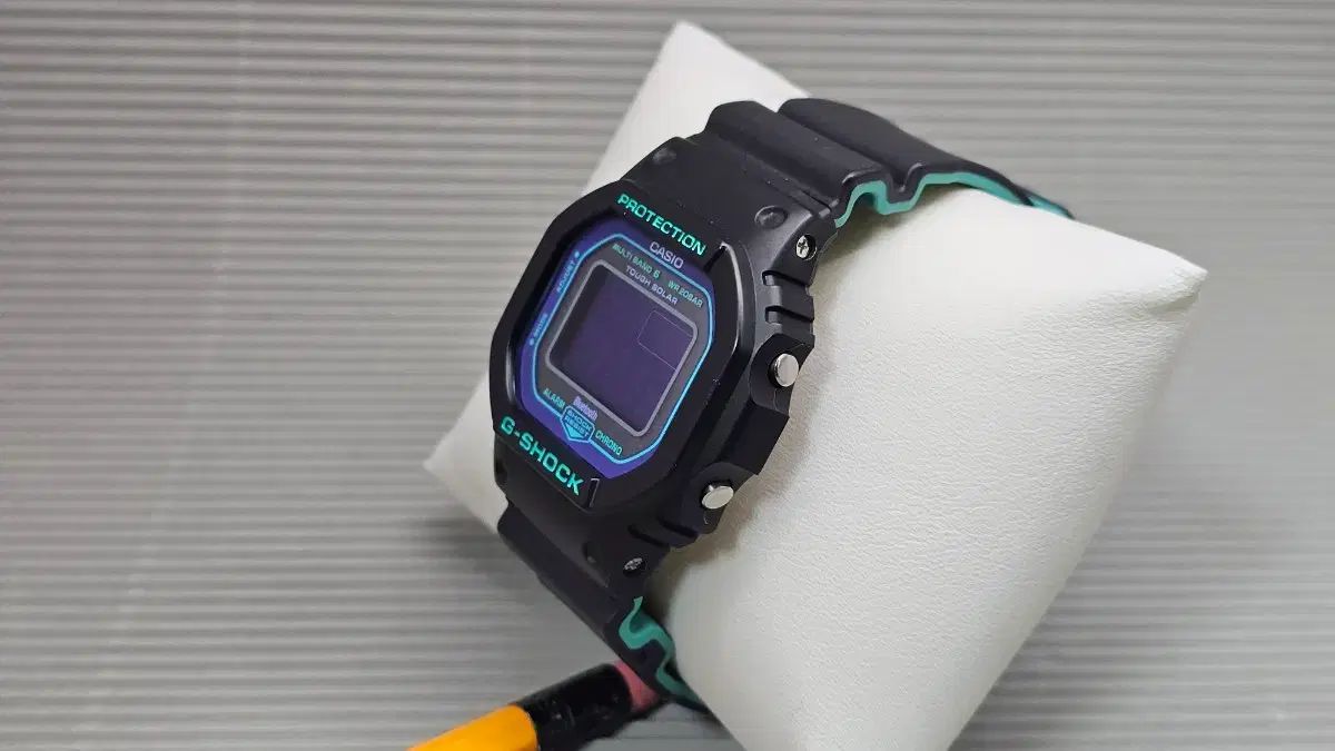 G SHOCK 5600 ガンメタ