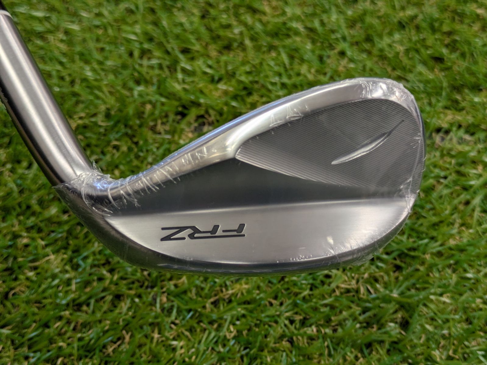 Wg【新品未使用品】フォーティーン FRZ 48°/6° パールサテン仕上げ