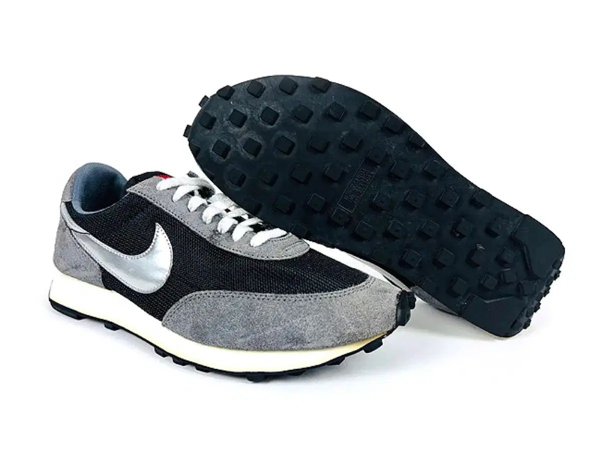  280 NIKE デイブレイク SP スニーカー 靴