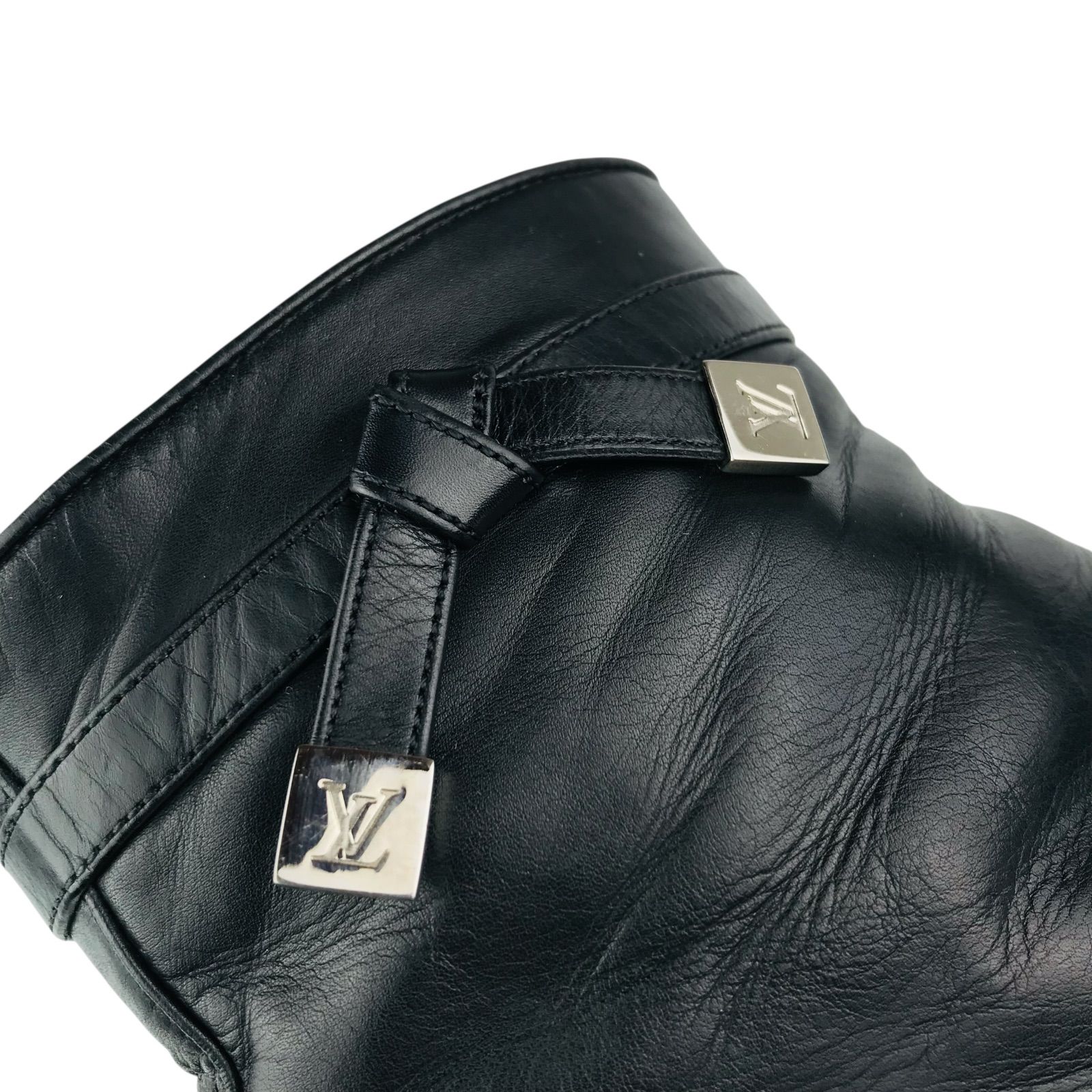 ルイヴィトン　LOUIS VUITTON ショートブーツ　ブーティ　レザー　黒 クールにスタイルUPできる♪】ルイヴィトン アンクルブーツ (Louis