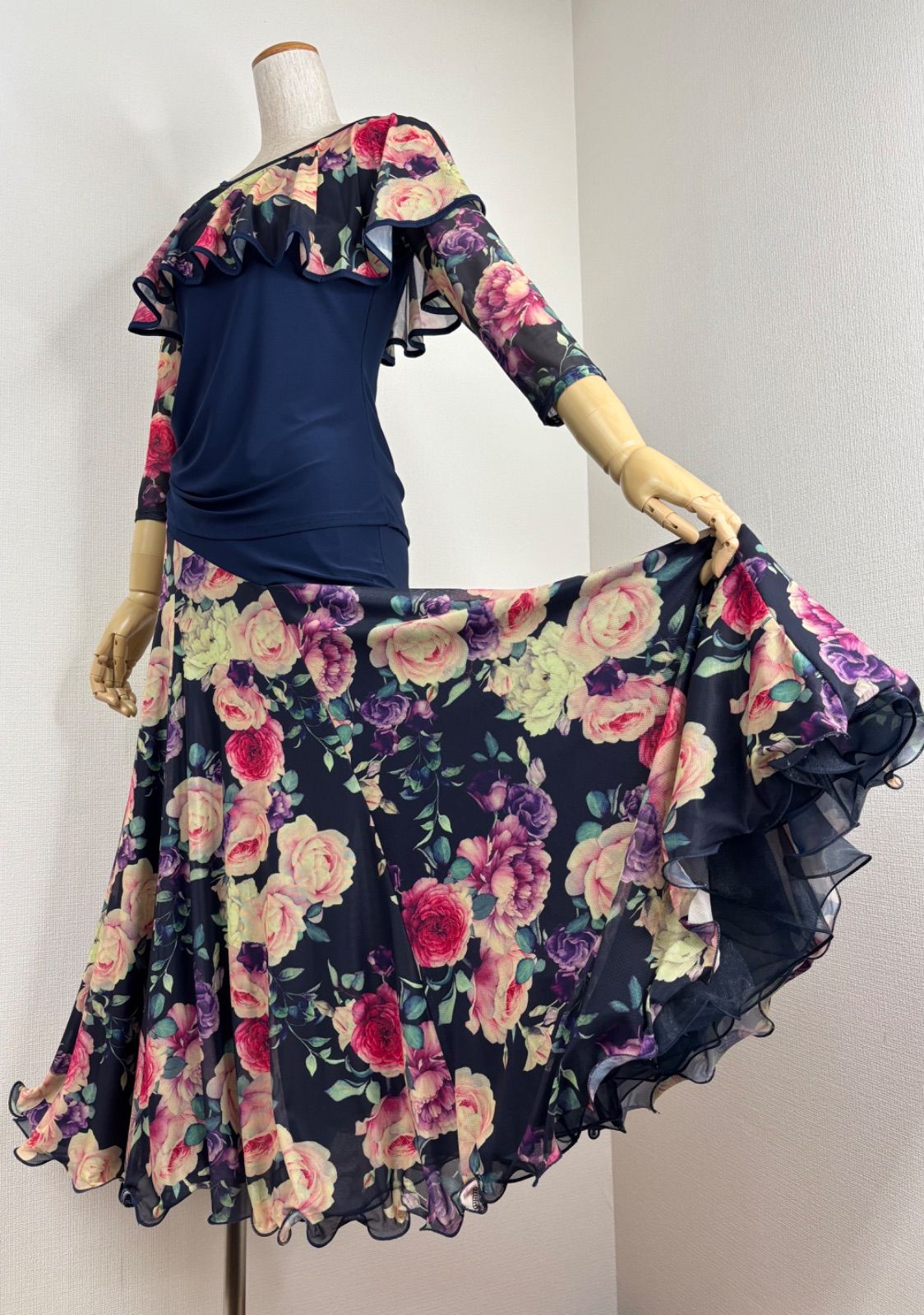 社交ダンス ネイビー ソフトメッシュ ケープフリルデザイン オーガンジーフリル 斜め切り替えフ スカート セットアップドレス 衣装