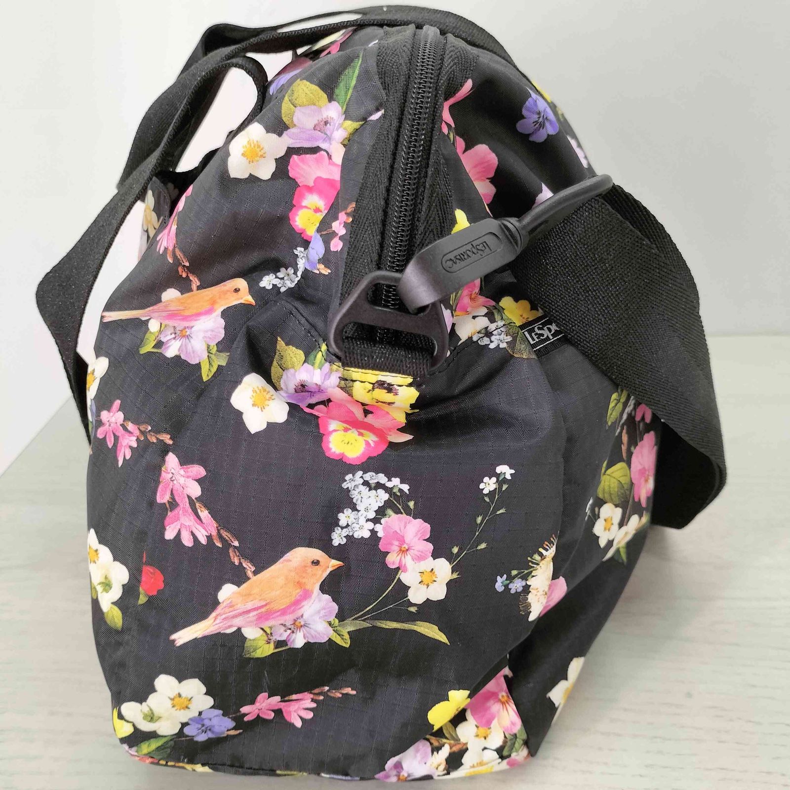LeSportsac(レスポートサック) 花柄 2way ショルダーバッグ レディース 表記無 【中古】【ブランド古着バズストア】 レスポートサック LeSportsac 花柄 2way ショルダーバッグ レディース