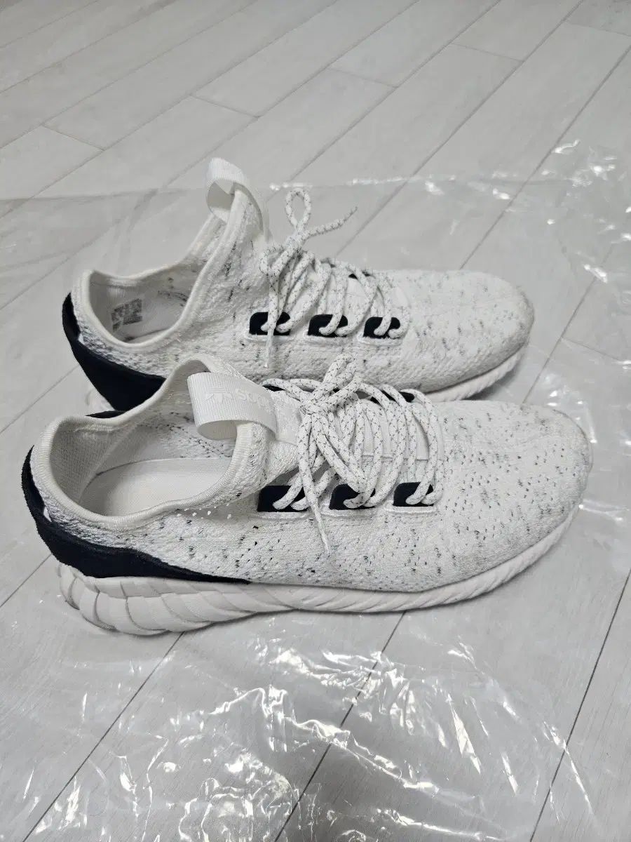 アディダス adidas タイヤアディダス 275サイズ DOOMSOCK チューブラー 