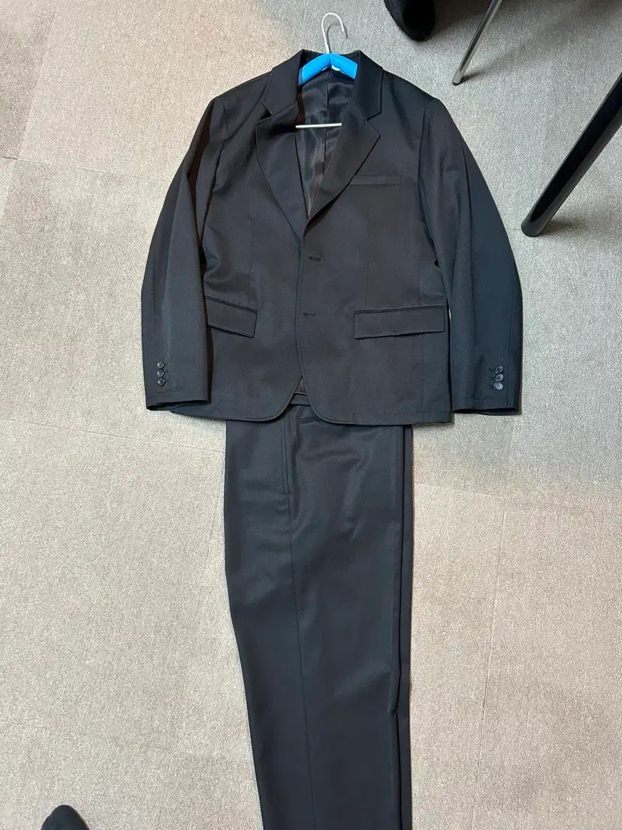 Sew ステディ エブリウェア スーツ セットアップ ブラック