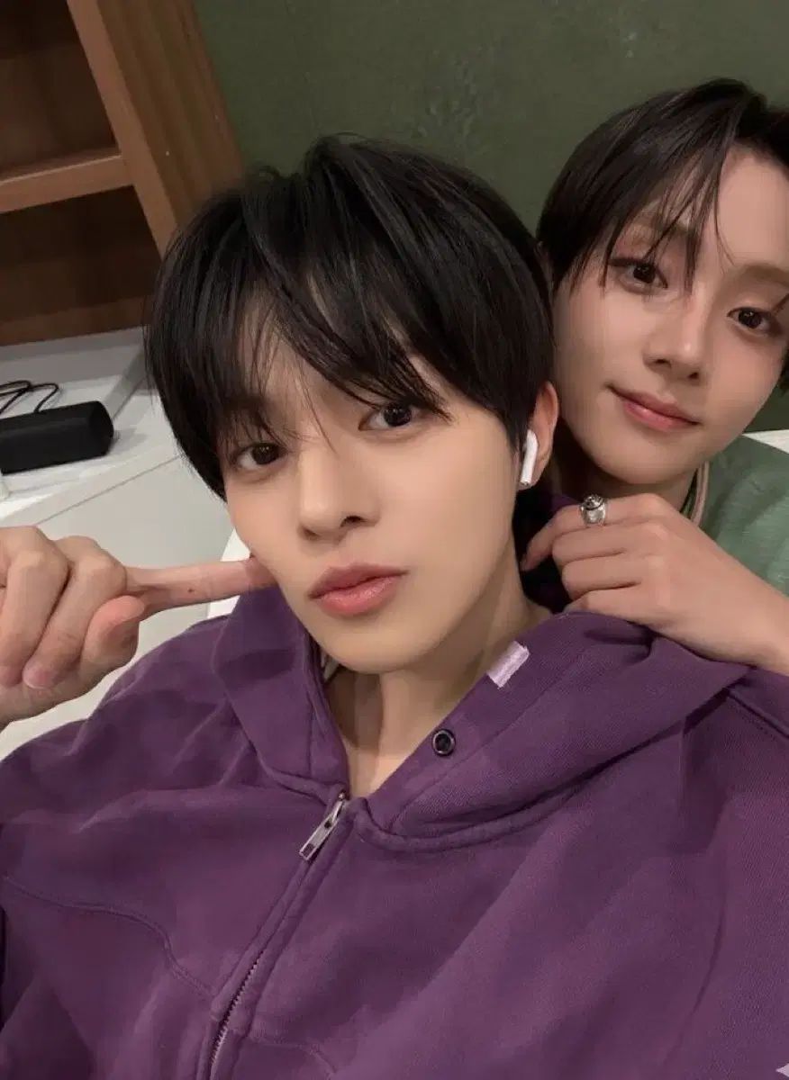 定価 リー LEO 着用 フーディー ジップアップ グッズ