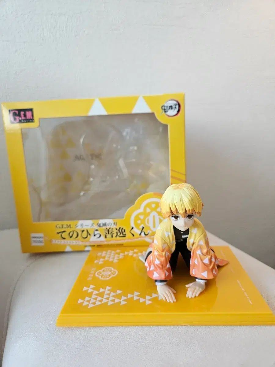 GEM 鬼滅の刃 我妻 善逸 手のひらフィギュア 【公式通販】