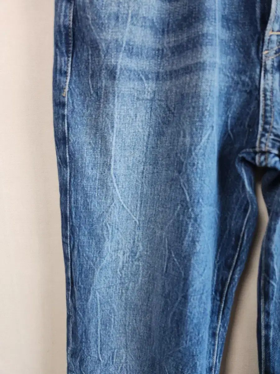 ルジェイン テーパードフィット