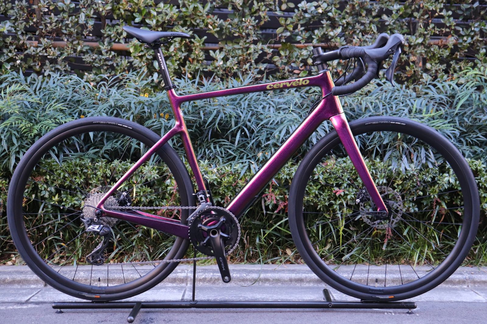 サーヴェロ CERVELO アスペロ ASPERO 2025 シマノ GRX 600 MIX 11 S カーボン グラベルバイク シクロクロス