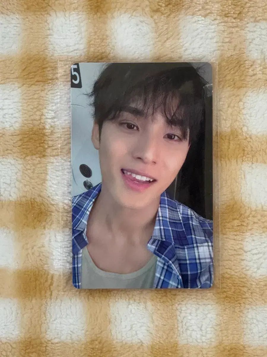 ミンギュ SPILL THE FEELS weverse ラキドロ SEVENTEEN SPILL THE FEELS ミンギュ ラキドロ特典トレカ - メルカリ