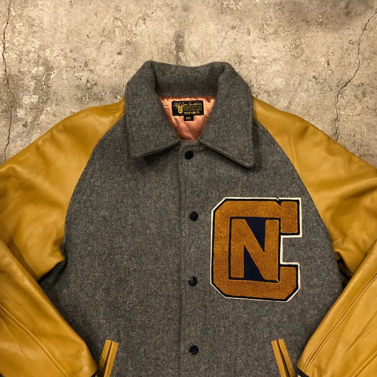 バーシティ ジャケット