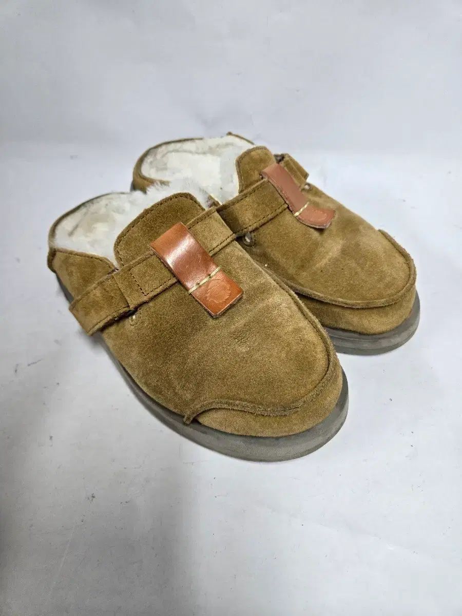 サトリサン スウェード ファー裏地スリッパ 230 235