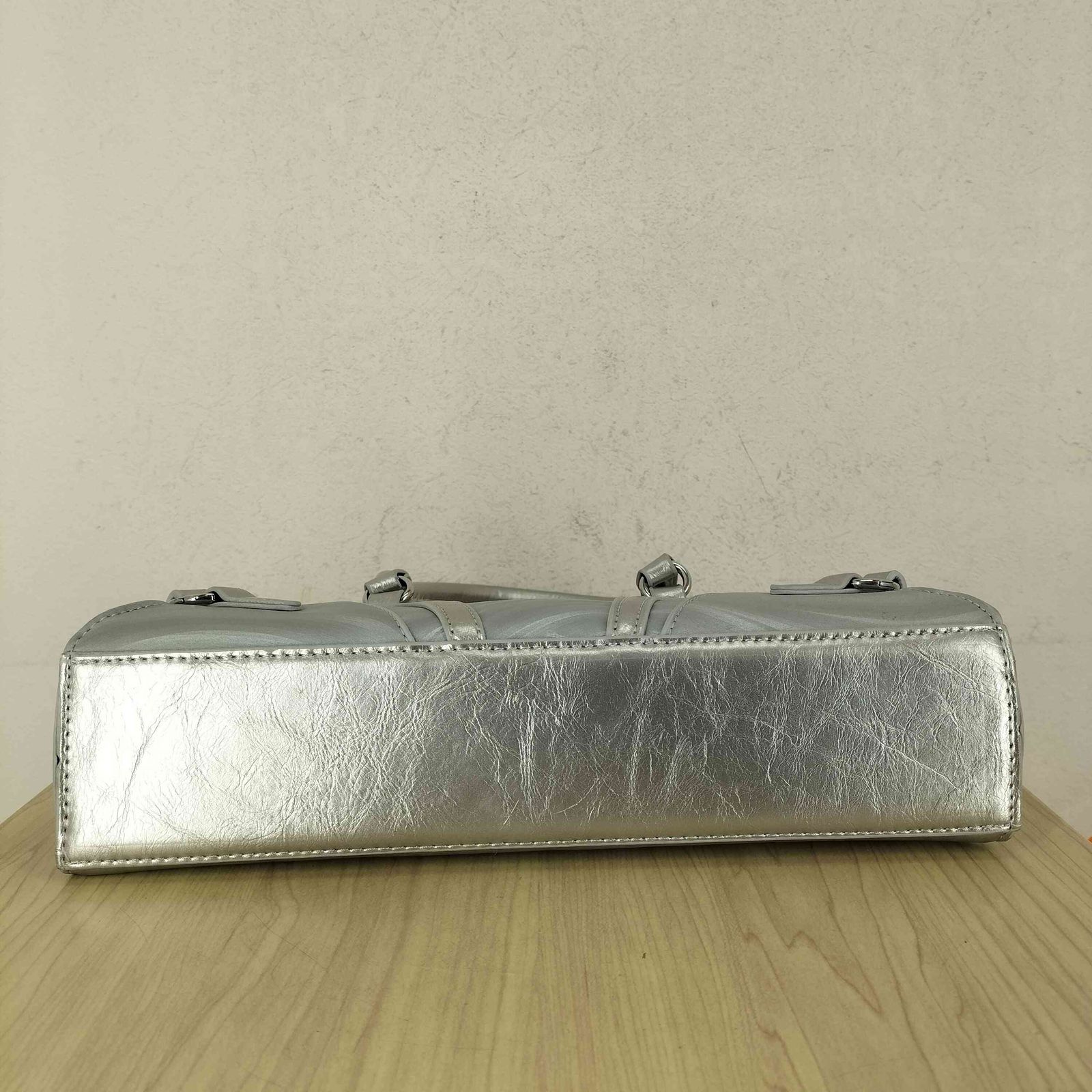 ユーズドフルギ USED古着 メタリックデザインハンドバッグ Y2K