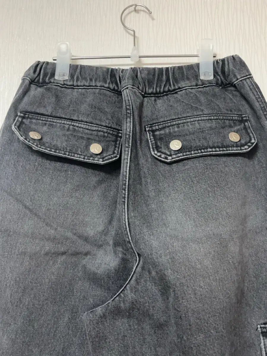  Rest Repeat Rion カーゴ デニム ブラック size 1 その他 デニム ジーンズ