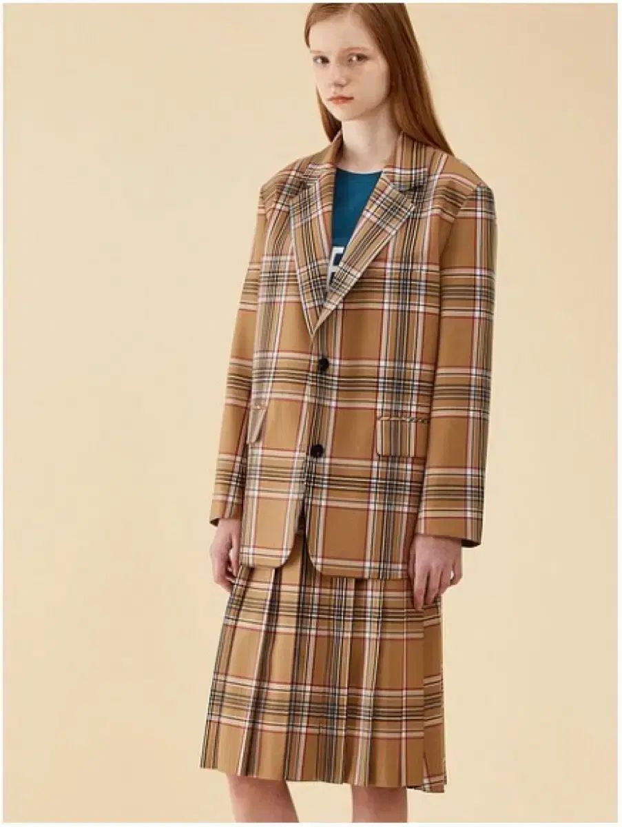 イ ナヨン リュ ウォン チャ ジョンウォン 着用 STUDIO TOMBOY セットアップ