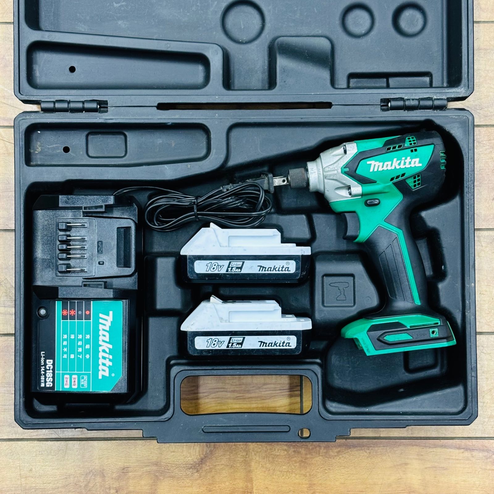マキタ makita 14 4 V 充電式インパクトドライバー