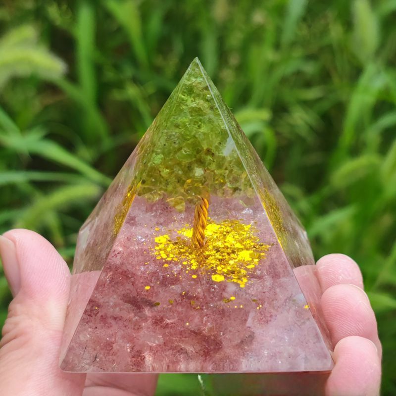 インテリア雑貨 オブジェ オルゴナイト ピラミッド クリスタル