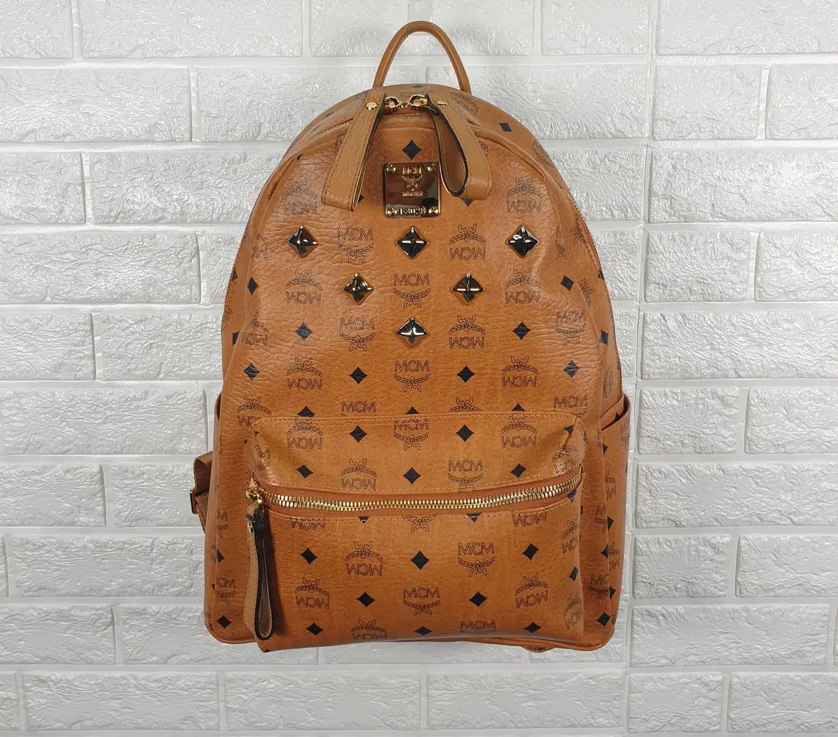 MCM スターク ミディアム バックパック