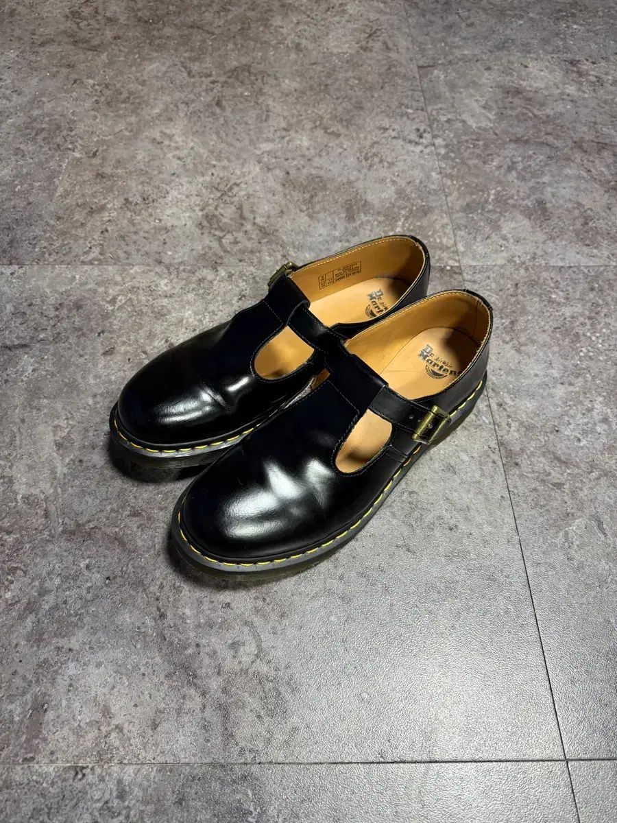 DR MARTENS ドクターマーチン メリージェーン ポリ 280