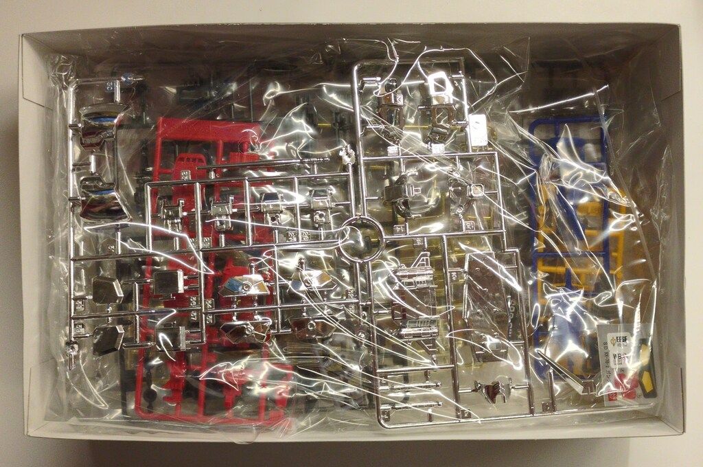 バンダイ SDガンダムBB戦士 機動戦士ガンダム RX 78 2ガンダム ザクⅡS型 シルバー ゴールドメッキ