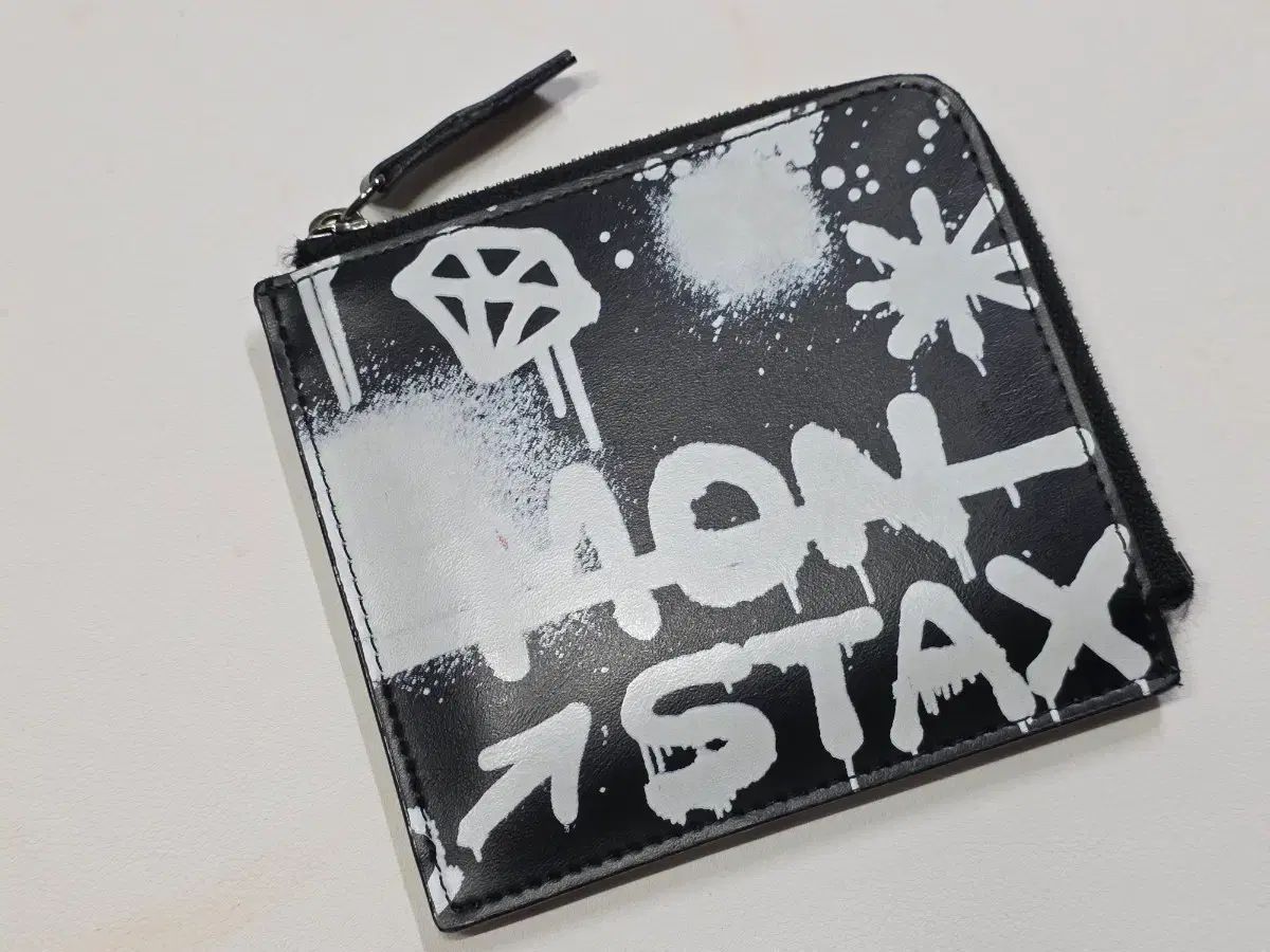 MONSTA X(モンスタエックス・モネク) キヒョン(KIHYUN) MD 財布 100