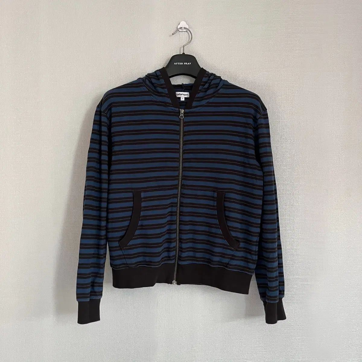 サファリスポット ストライプ フードジップアップ