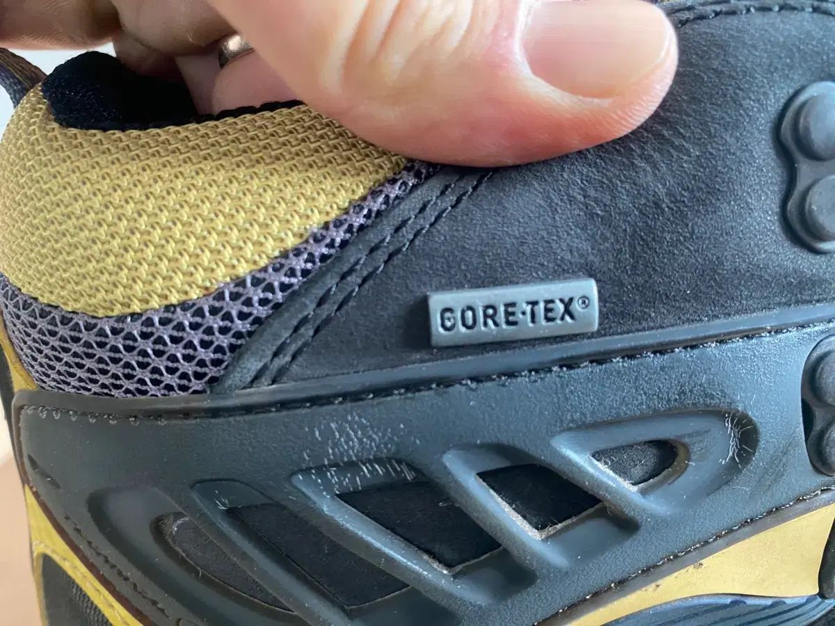  コーロンスポーツ GORE TEX ゴアテックス 登山靴 270 テーブル収納 登山靴 トレッキングシューズ アウトドアシューズ