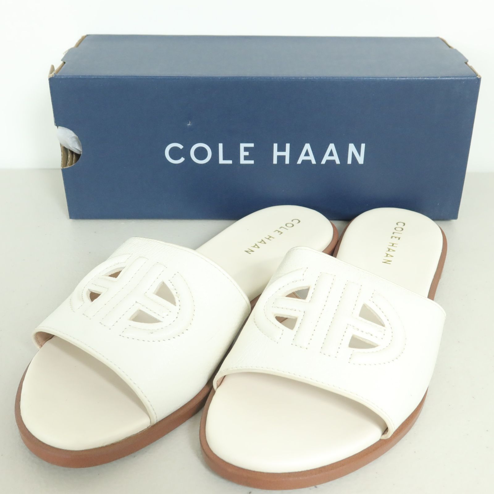 COLE HAANコール ハーン フリン ロゴ スライド サンダル サイズ23 5 cm オフホワイト系 ＊ｋ4569