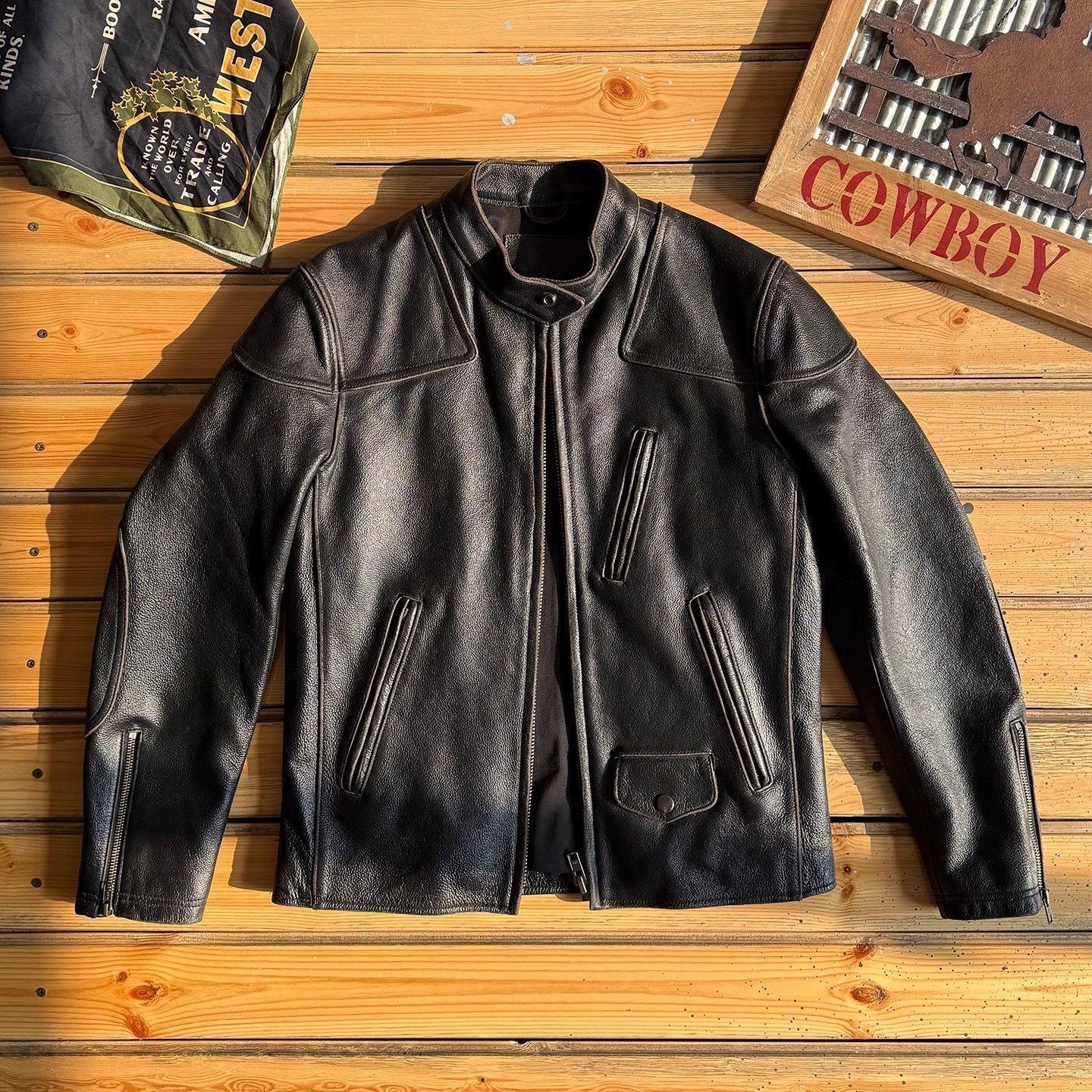 AMERICAN XENON MEN レザージャケット スタジャン　Lサイズ AMERICAN XENON MEN レザージャケット スタジャンLサイズ