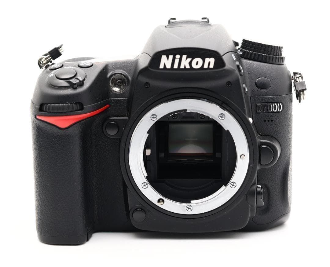 □完動品 Nikon D7000 デジタル一眼レフ ショット数12669 - メルカリ