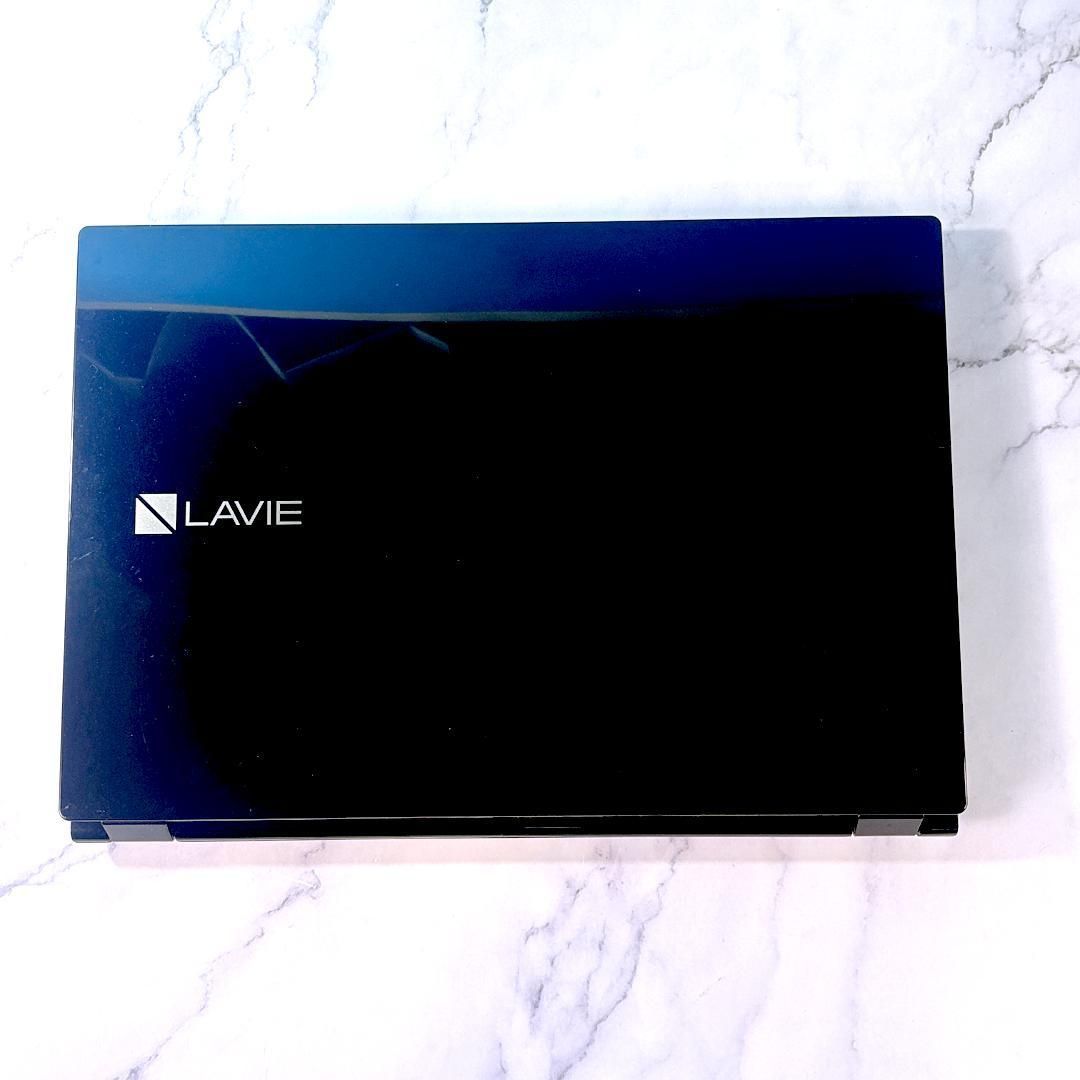 11 ノートパソコン