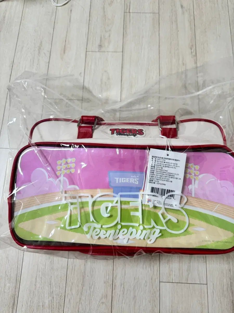 KIAタイガース Tシャツ ティニーピング 野球観戦バッグ